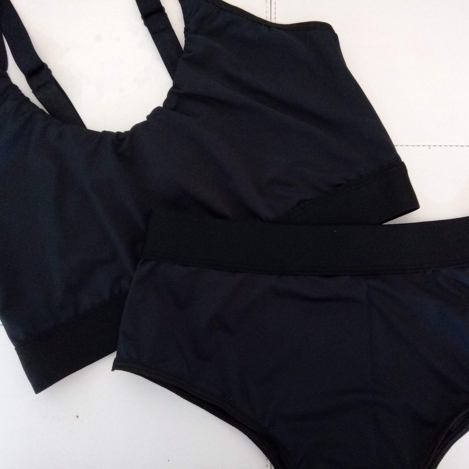 Conjunto Top de Liganete Juliana Esther Dassa - Image 2