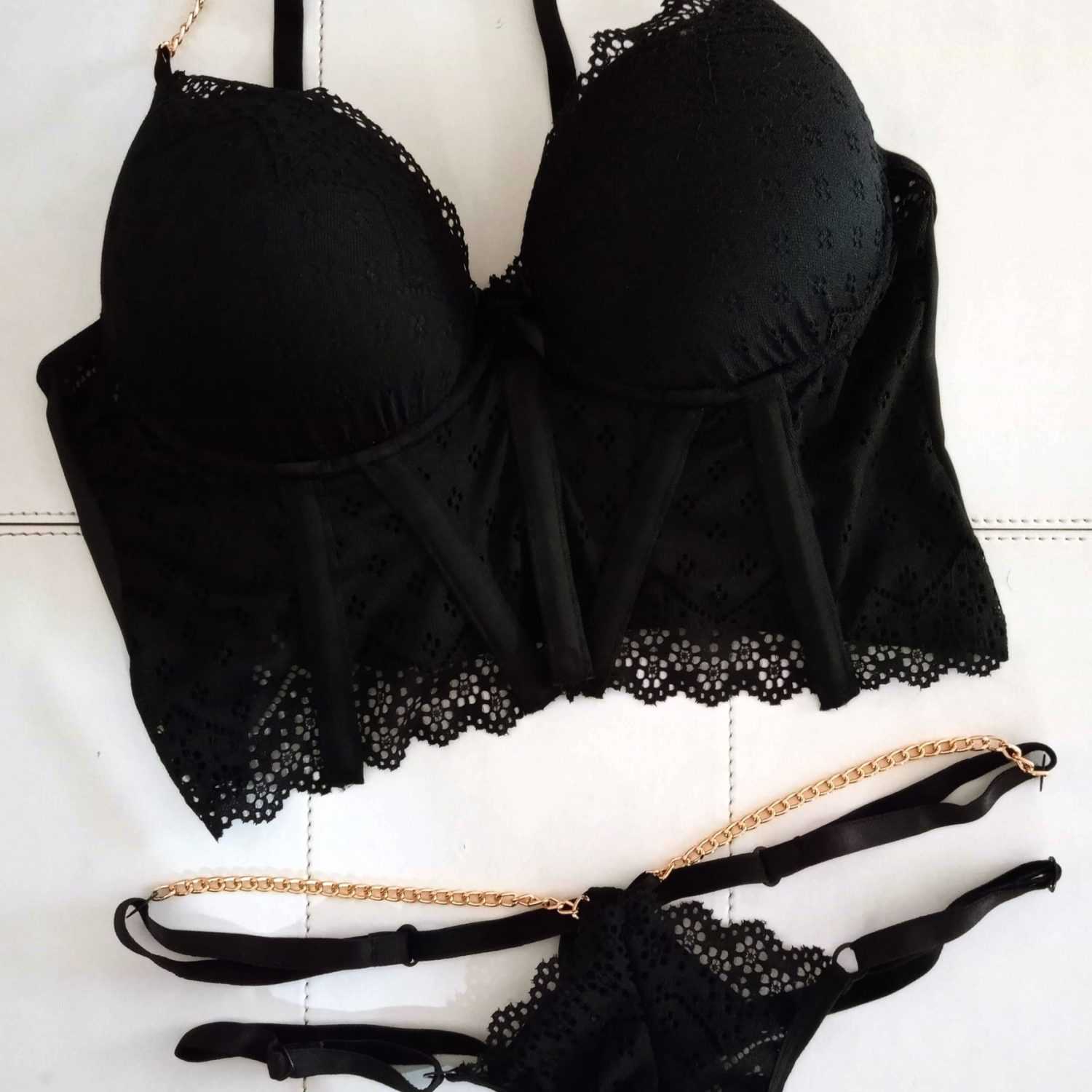 Conjunto Sensual de Renda Maria Alice Esther Dassa