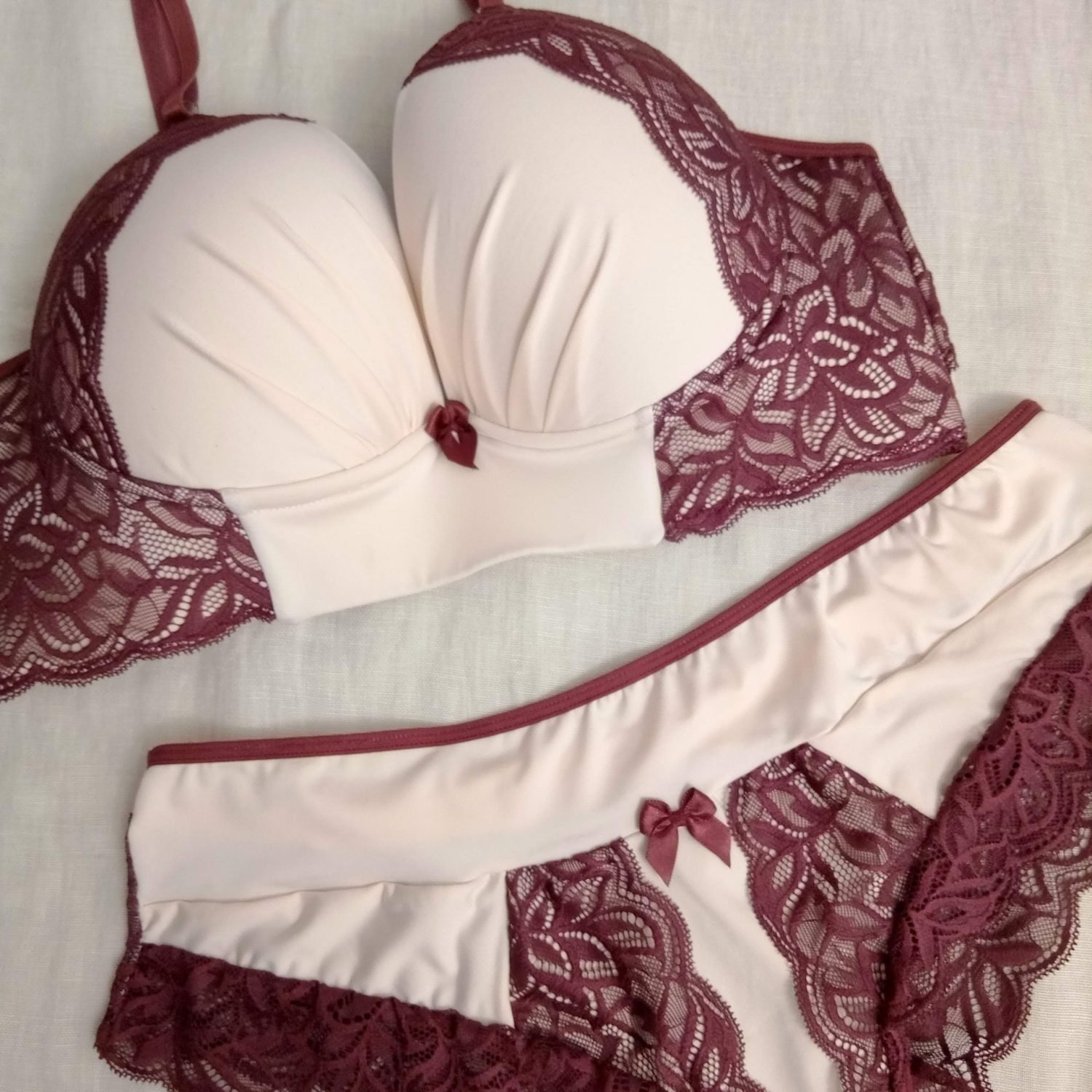 Conjunto Reforçado Carol Esther Dassa