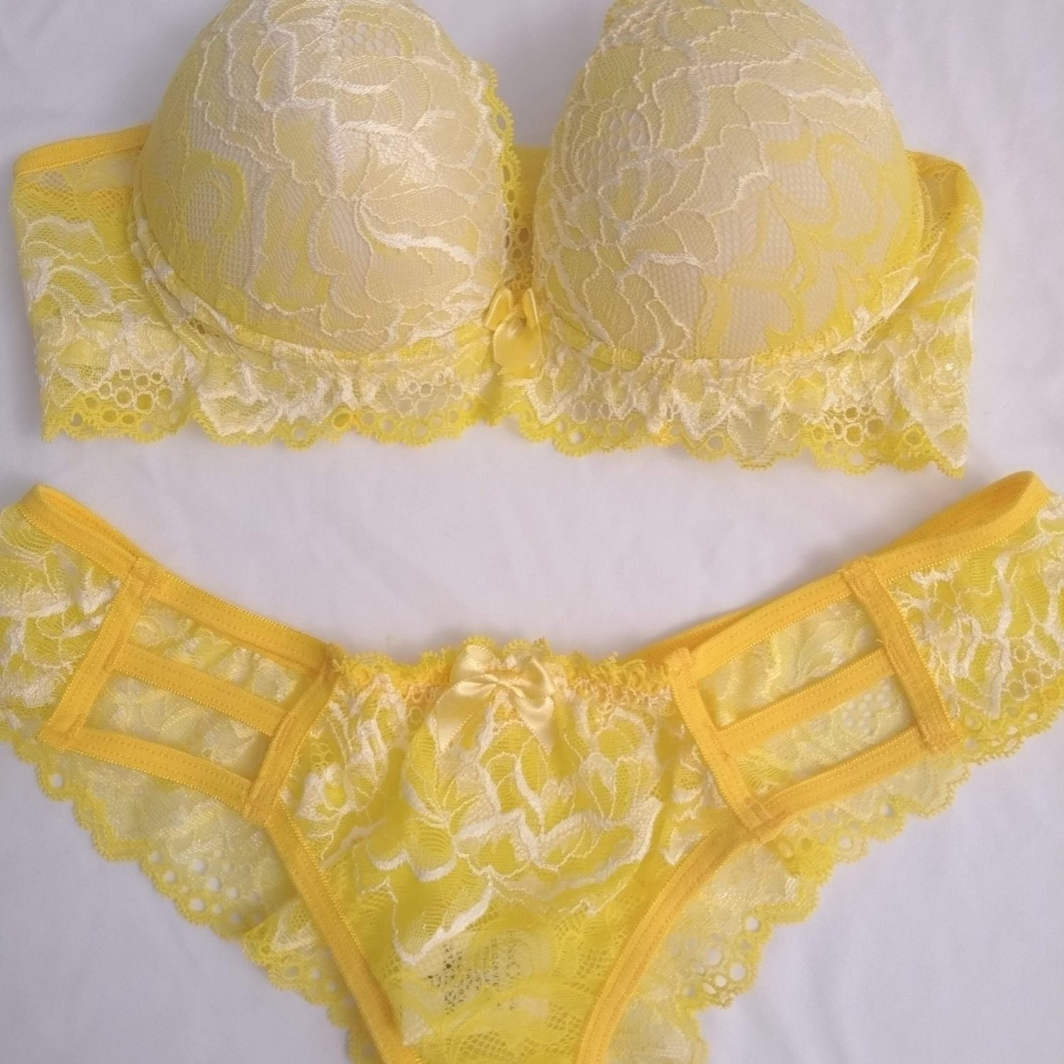 Conjunto de Renda Dora Esther Dassa